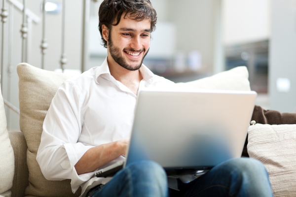 Who uses MOOCs and how?